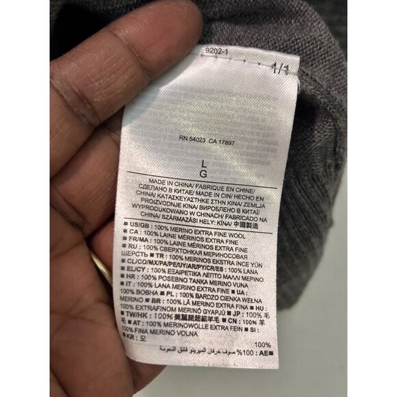 Banana Republic Extra Fine Merino Wool V-Neck Sweater Gray Size L - Picture 11 of 14